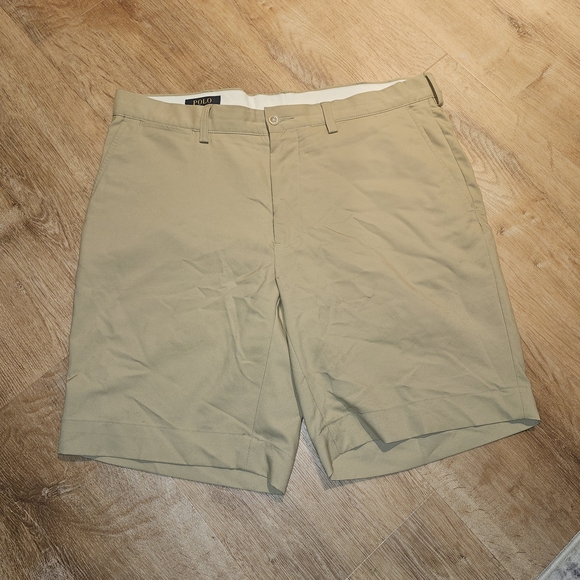 Polo Ralph Lauren Tan Men's Flat Front Shorts - Picture 1 of 3